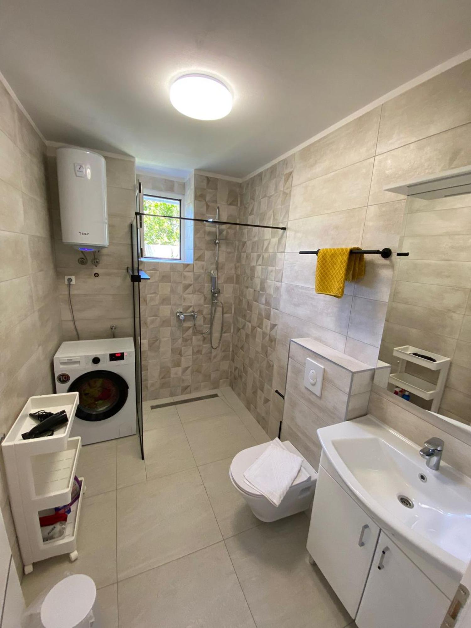 Apartmani Roko Drvenik  Exteriör bild