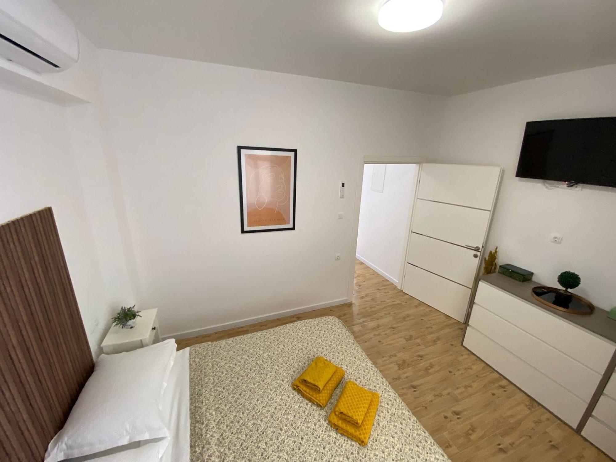 Apartmani Roko Drvenik  Exteriör bild
